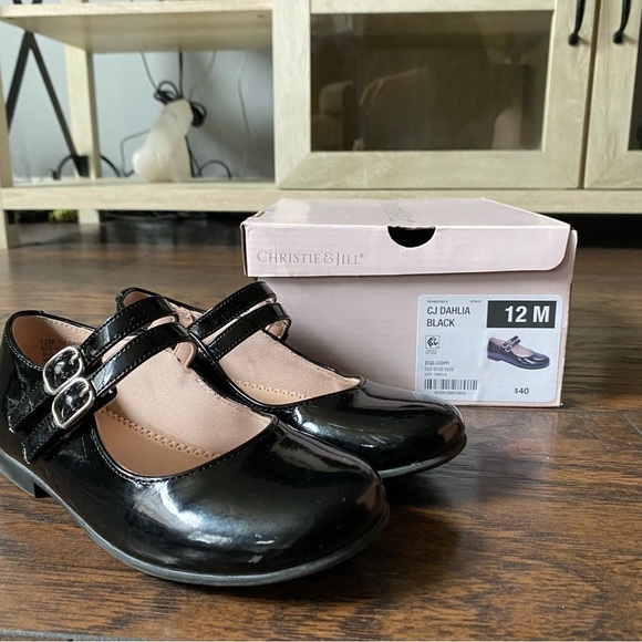 Christie & Jill Other - Christie & Jill Girls Dress Shoes